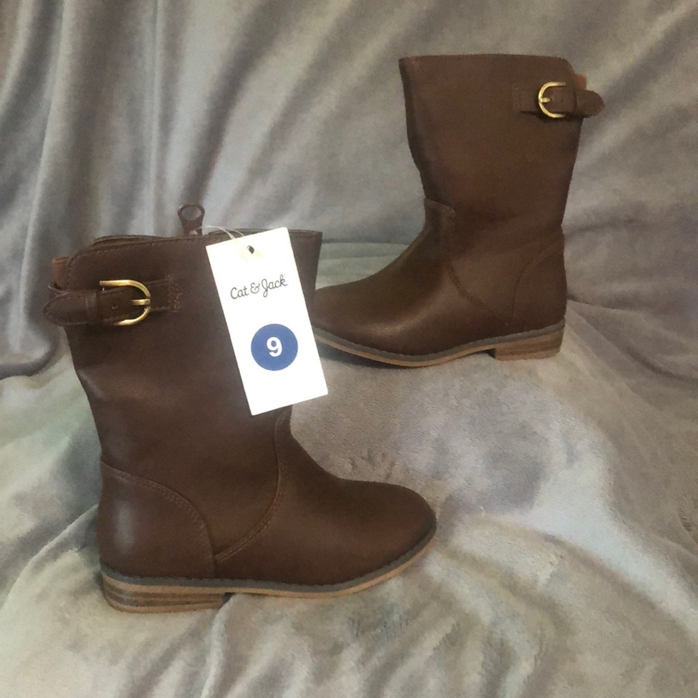 Cat & Jack Brown boot- Girls size 9 - never worn